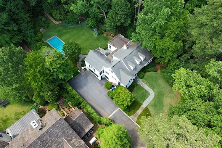 3264 Wood Valley Rd NW Atlanta, GA 30327 | MLS 6898199 Photo 1