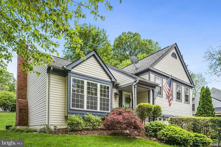 8925 Triple Ridge Rd Fairfax Station, VA 22039