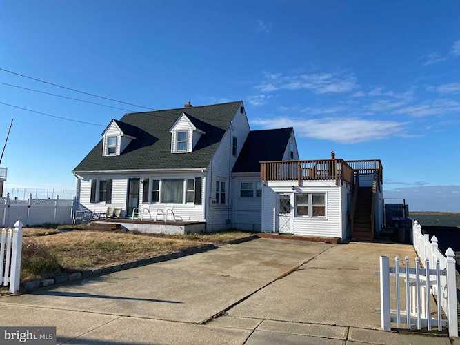 202 W S Ave Beach Haven, NJ 08008