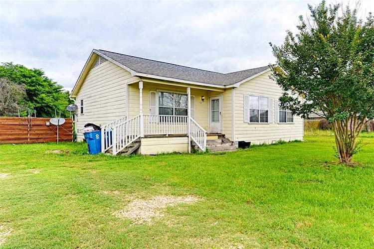 152 First Mate Street Gun Barrel City, TX 75156