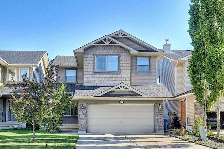 189 Crestmont Dr SW Calgary, AB T3B 0A1