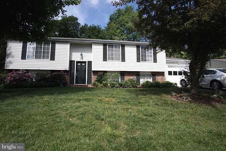 115 Seneca Chase Ct Sterling, VA 20164 | MLS ® VALO437436 Photo 1