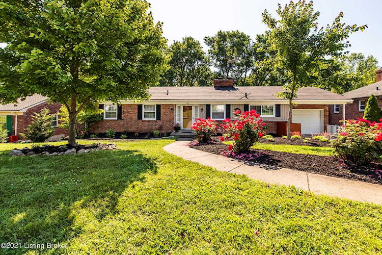 1123 Ridge Line Dr Louisville, KY 40207