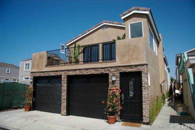 215 Grant St Newport Beach, CA 92663