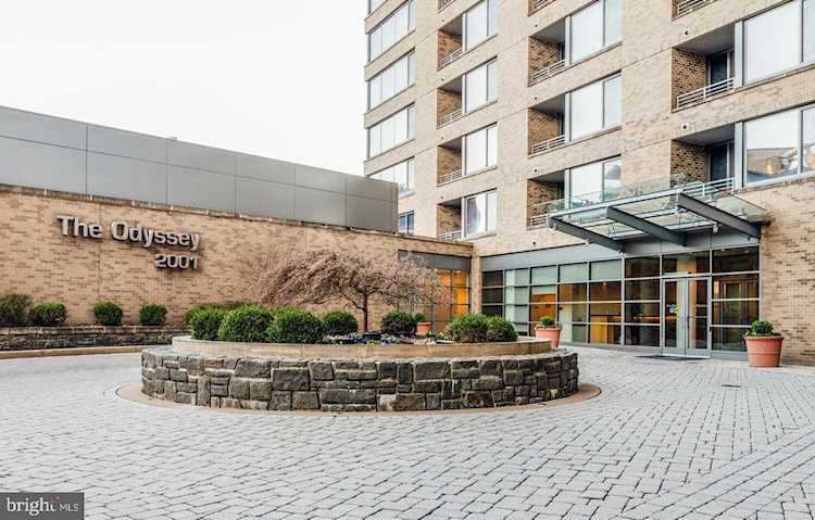 2001 15th St N #401 Arlington, VA 22201