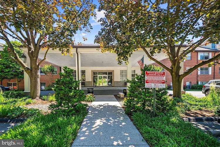 5301 Westbard Circle #102 Bethesda, MD 20816