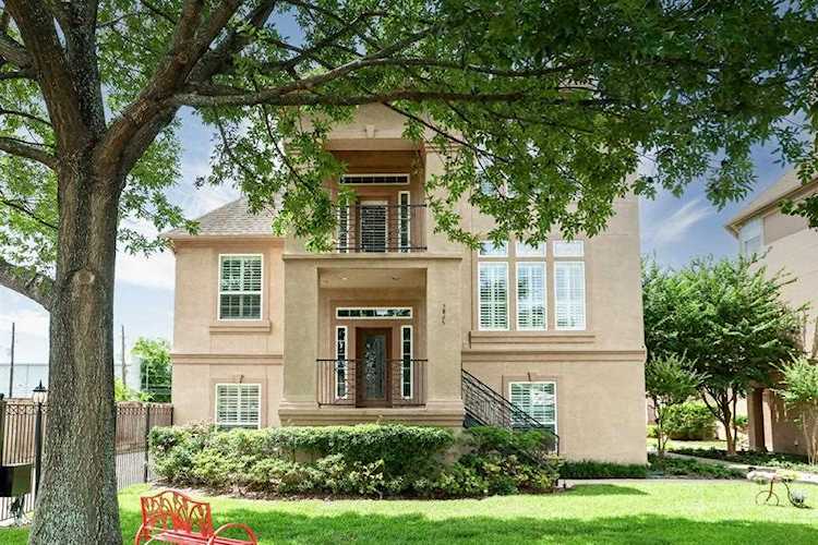 5825 Fairdale Ln Houston, TX 77057