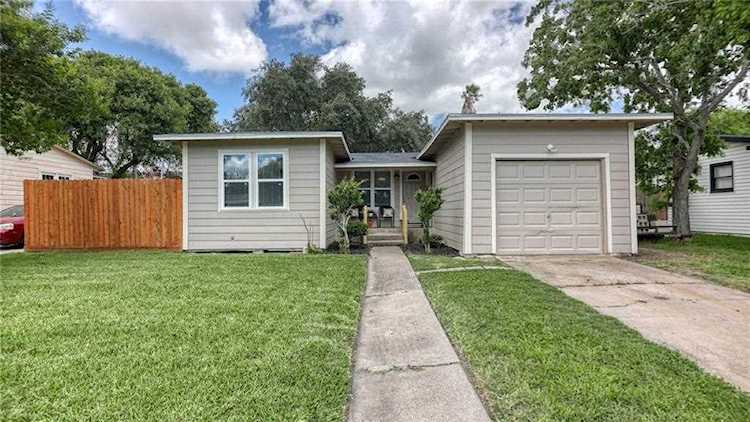784 Collingswood Dr. Dr Corpus Christi, TX 78412