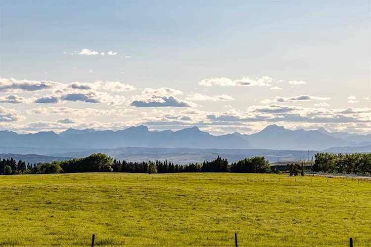 38.57 acres Glen Mara Dr Rural Rocky View County, AB T4C 2Z2