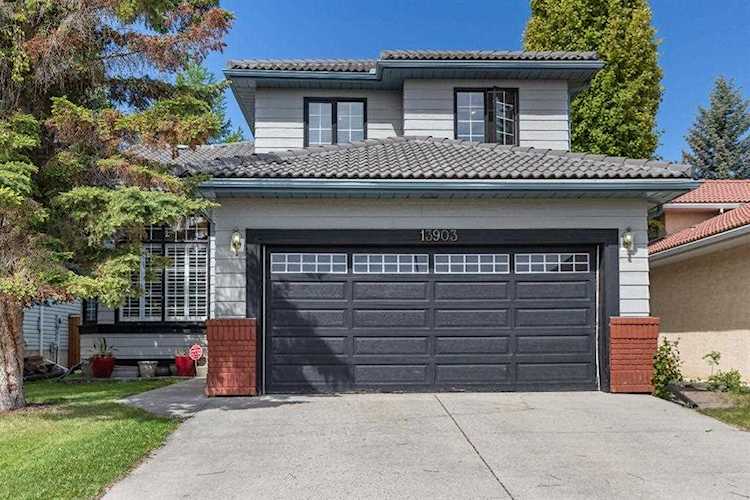 13903 Evergreen St SW Calgary, AB T2Y 2X4