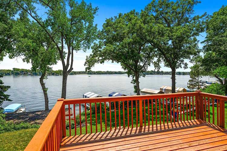 4717 Island View Drive Mound, MN 55364