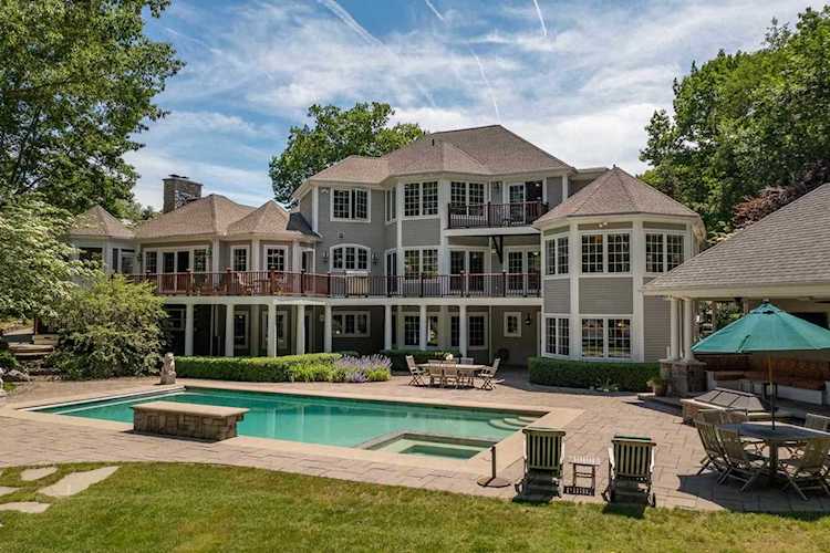 340 Odiorne Point Rd Portsmouth, NH 03801