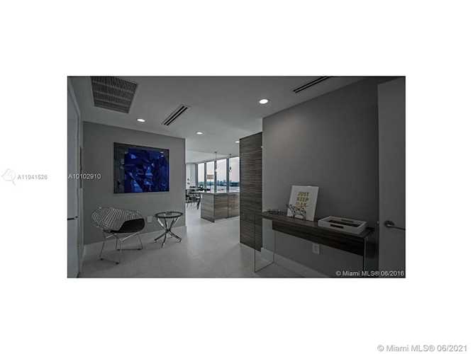 460 NE 28th St #2708 Miami, FL 33137