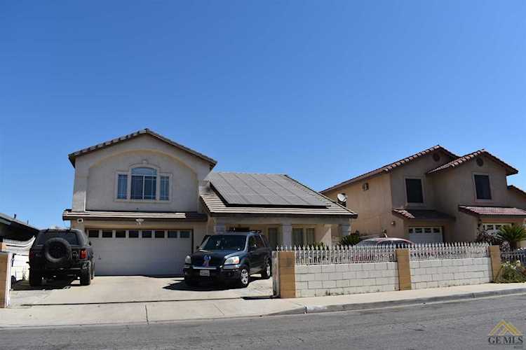 1405 5th Avenue Delano, CA 93215