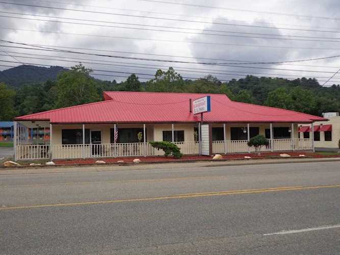 1555 Shady St Mountain City, TN 37683
