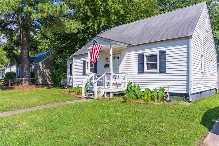 1364 Jenifer St Norfolk, VA 23503