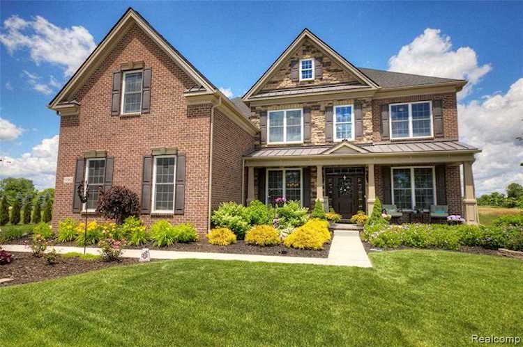 51062 Telluride Ct Canton Twp, MI 48187 | MLS 2210046051 Photo 1