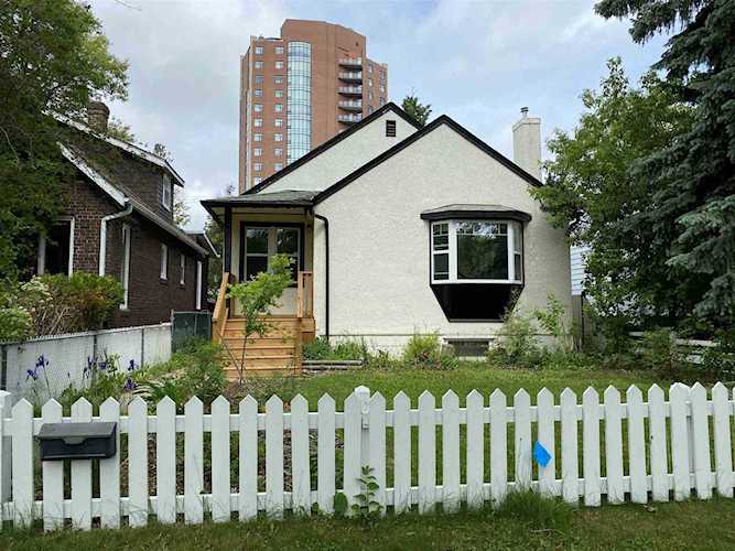 10038 88 Avenue Edmonton, AB T6E 2R7