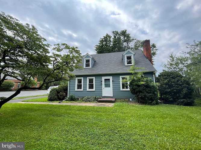 38991 Colonial Hwy E Hamilton, VA 20158