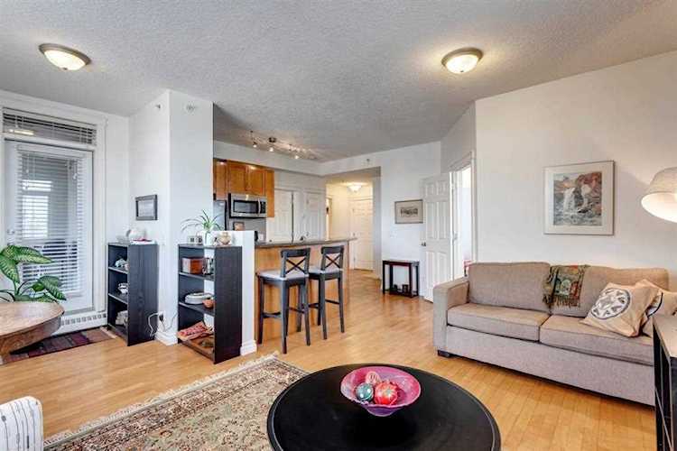 950 Centre Ave NE #535 Calgary, AB T2E 0P3