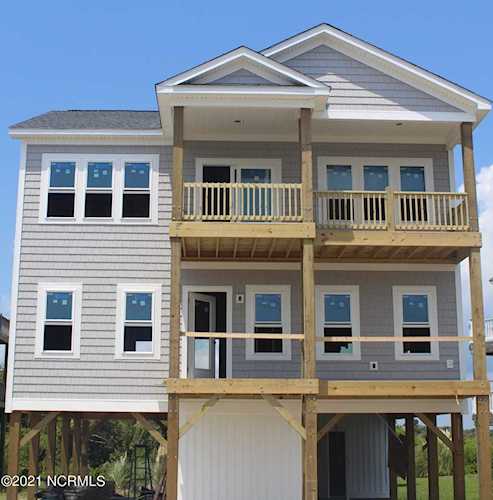 3549 Island Drive North Topsail Beach, NC 28460
