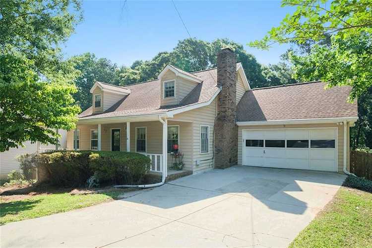 4354 Riverside Dr SW, Lilburn, GA. 30047 | MLS #6899989 | $315,000 Photo 1