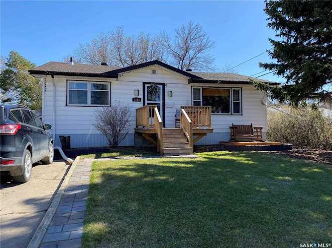 4113 19th Ave Regina, SK S4S 0E3