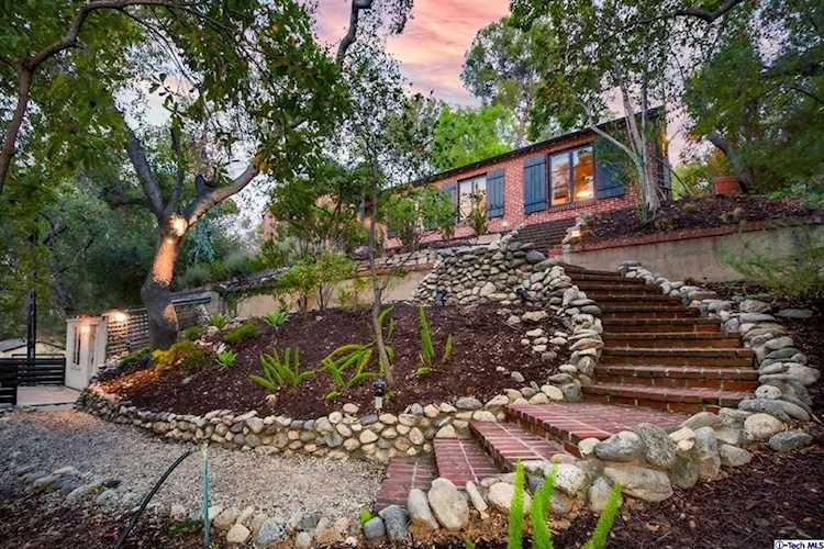 2030 Escarpa Dr Los Angeles, CA 90041