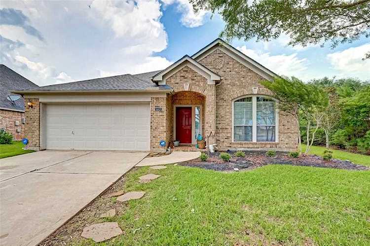 5643 Walnut Glen Ln Rosenberg, TX 77471