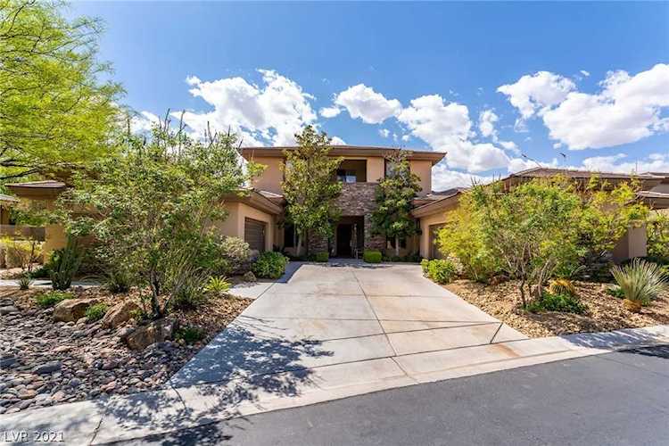 31 Isleworth Dr Henderson, NV 89052