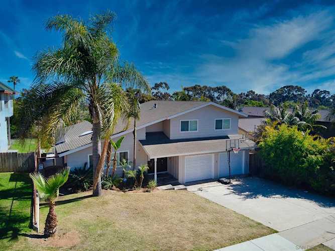 2205 Maxson St Oceanside, CA 92054