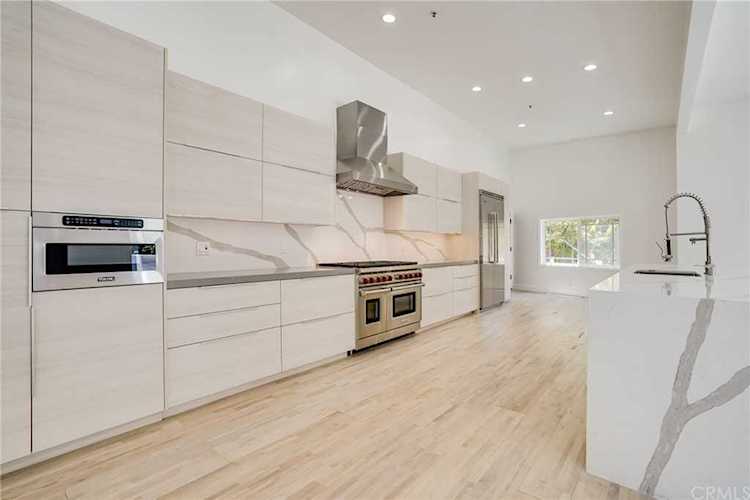 1754 Franklin Canyon Dr Beverly Hills, CA 90210