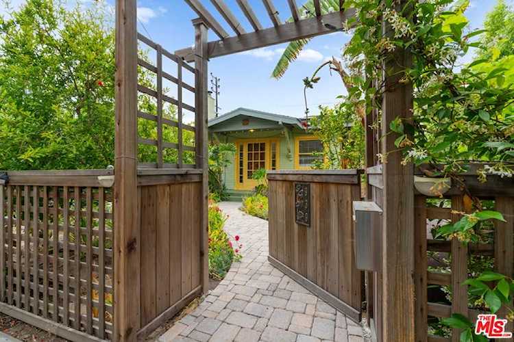 939 Nowita Place Venice, CA 90291