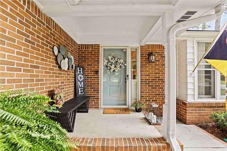 4327 Chamblee Dunwoody Rd, Chamblee, GA 30341 - Premier Atlanta Real Estate Photo 1