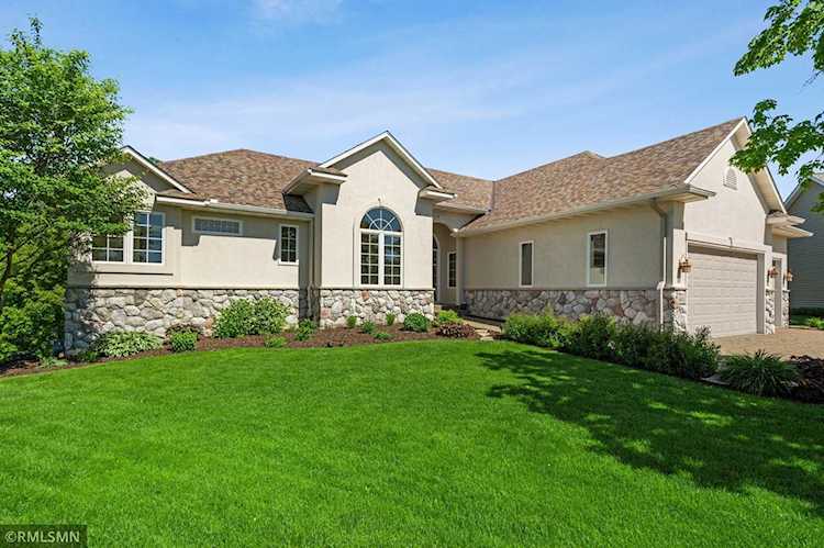 4825 Redpoll Court Eagan, MN 55123