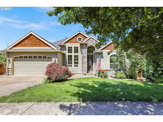 16213 Oak Valley Dr Oregon City, OR 97045
