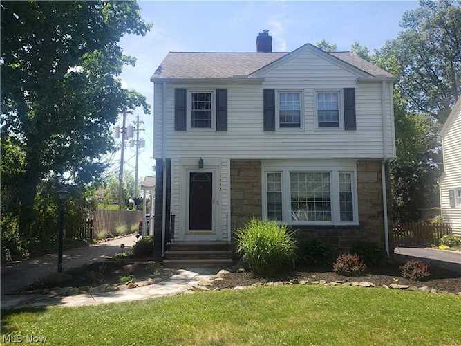 1442 Willshire Rd Lyndhurst, OH 44124