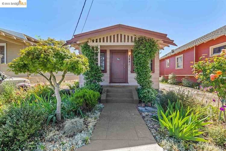 2431 Acton St Berkeley, CA 94702