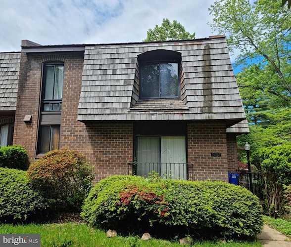 4922 Schuyler Dr Annandale, VA 22003