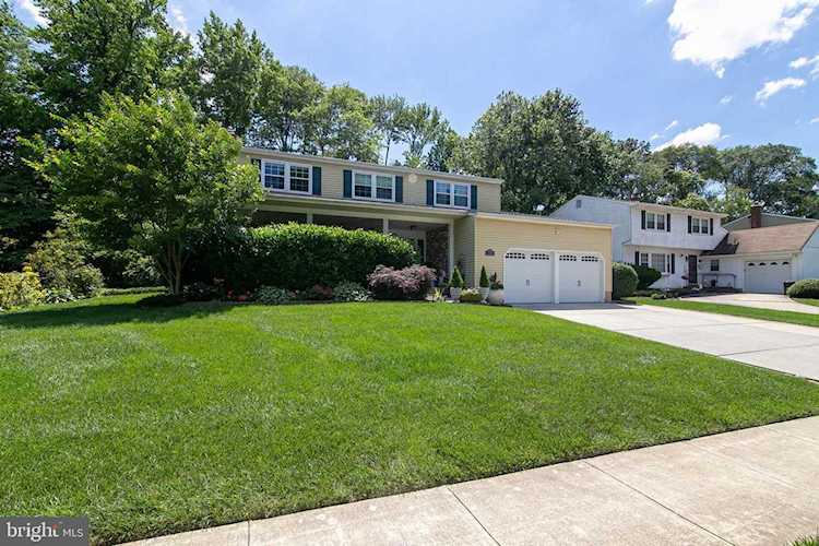 530 Brentwood Dr Mount Laurel, NJ 08054