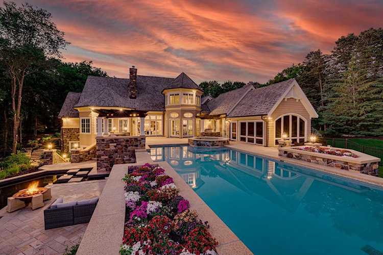 7317 Auto Club Road Bloomington, MN 55438