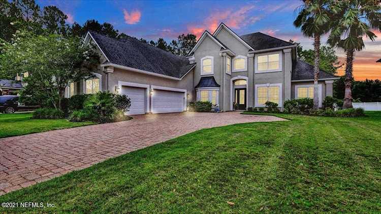 1608 Fenton Ave St Johns, FL 32259
