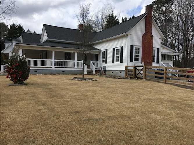 130 Weyhill Ct Alpharetta, GA 30009