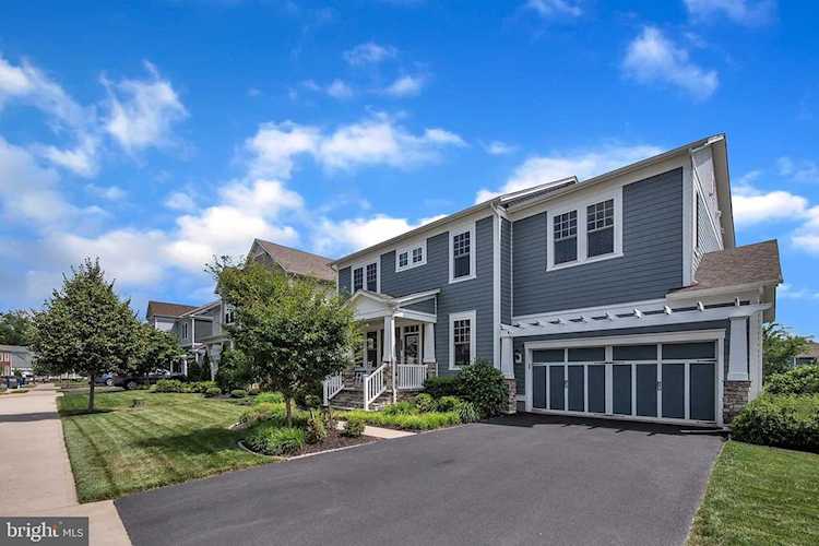 41017 Cloverwood Dr Aldie, VA 20105 | MLS ® VALO441040 Photo 1