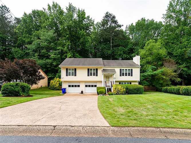 3517 Shelly Dr NW Kennesaw, GA 30152