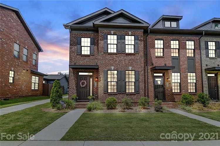 264 Linestowe Dr Belmont, NC 28012 | MLS 3752943 Photo 1