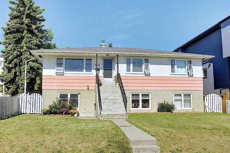 1635 39 St SW Calgary, AB T3C 1V7