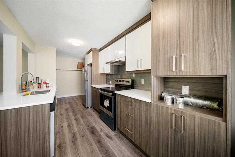 4328 4 St NW #304 Calgary, AB t2k 1a2