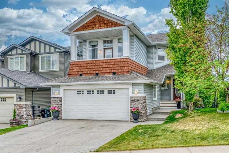 100 Hidden Creek Circle NW Calgary, AB T3A 6J3