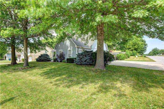2702 NW 1st St Blue Springs, MO 64014